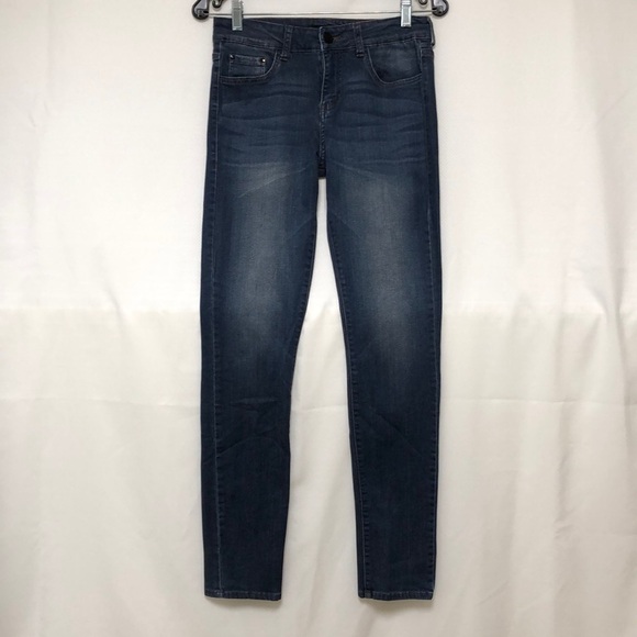 !It Collective Jeans - Picture 2 of 11